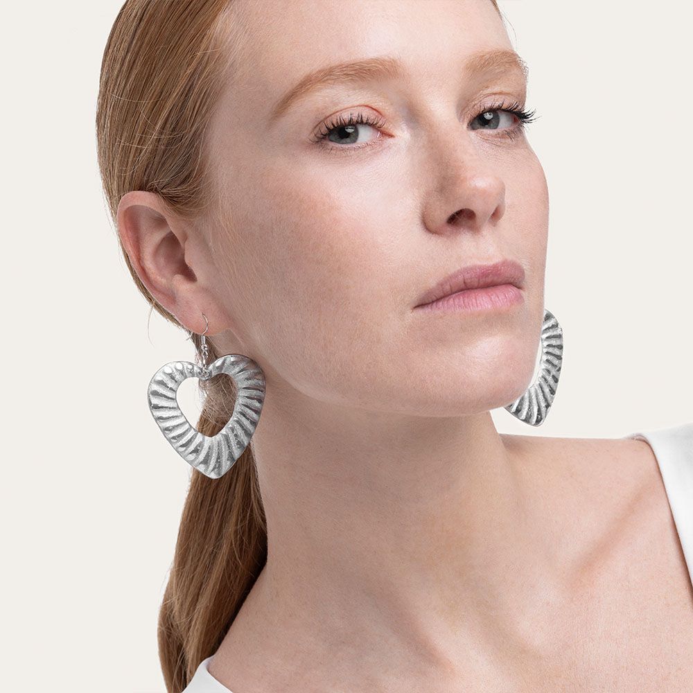 Orecchini Cuore Sacro 2 Orecchini Cuore Sacro - immagine 2