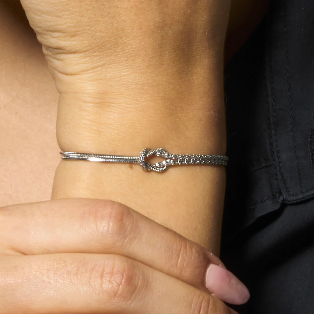 Bracciale Donna in Acciaio con Nodo 1 Bracciale Donna in Acciaio con Nodo