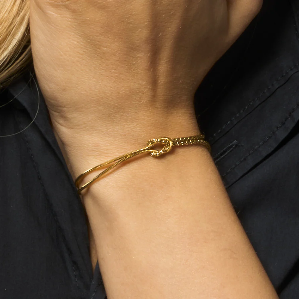 Bracciale Donna in Acciaio IP Gold con Nodo 1 Bracciale Donna in Acciaio IP Gold con Nodo